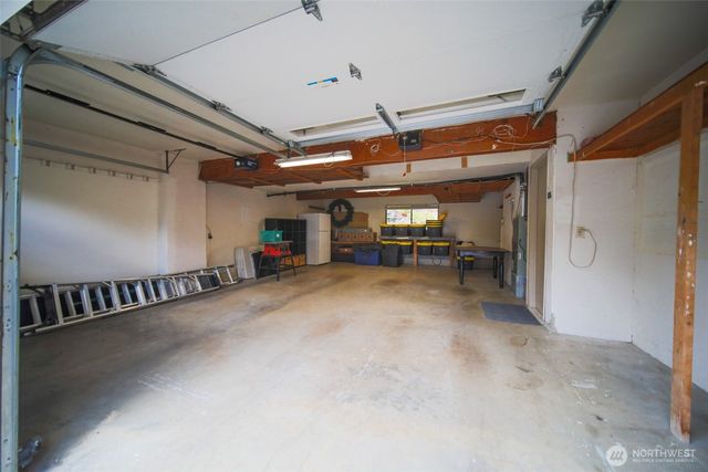 7880 NE Forest Ridge Lane, Bremerton, WA 98311