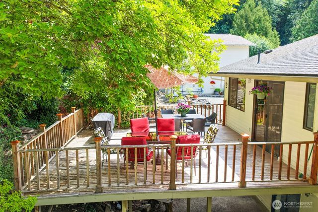 7880 NE Forest Ridge Lane, Bremerton, WA 98311