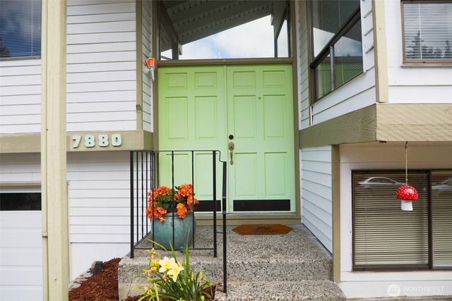 7880 NE Forest Ridge Lane, Bremerton, WA 98311