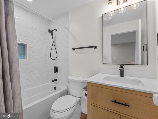 7845 JUNE DR, Pasadena, MD 21122