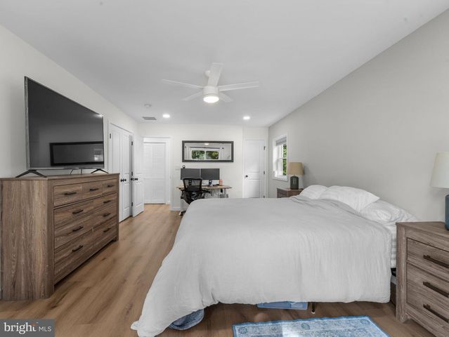 7845 JUNE DR, Pasadena, MD 21122