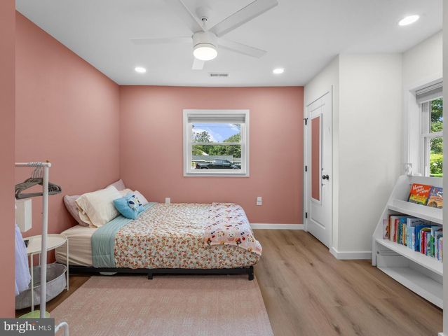 7845 JUNE DR, Pasadena, MD 21122