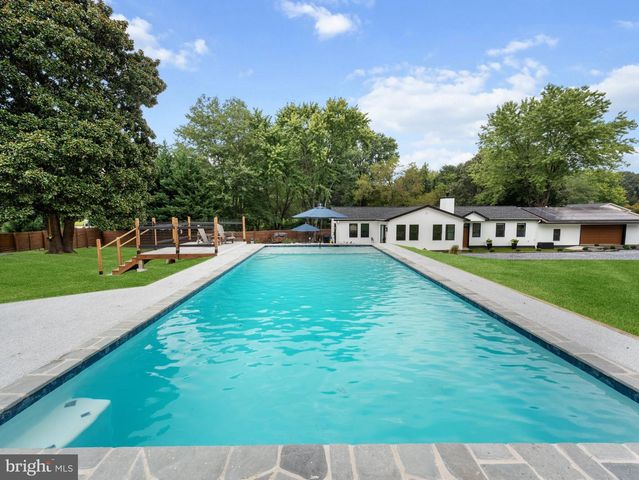 7845 JUNE DR, Pasadena, MD 21122