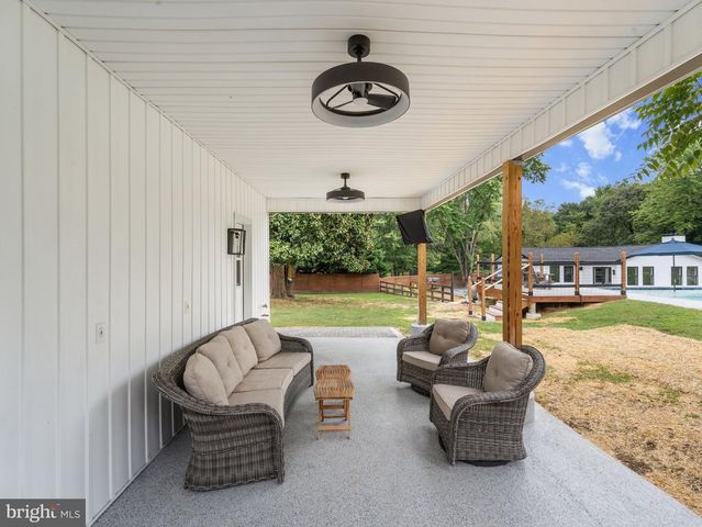 7845 JUNE DR, Pasadena, MD 21122