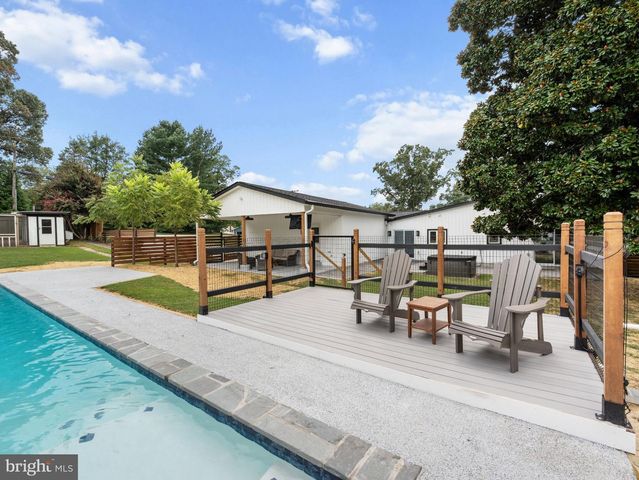 7845 JUNE DR, Pasadena, MD 21122