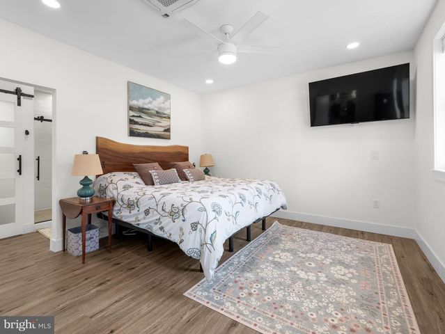 7845 JUNE DR, Pasadena, MD 21122
