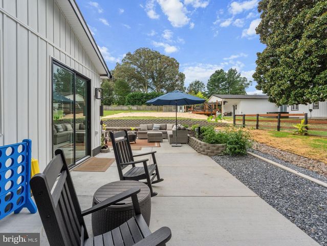 7845 JUNE DR, Pasadena, MD 21122