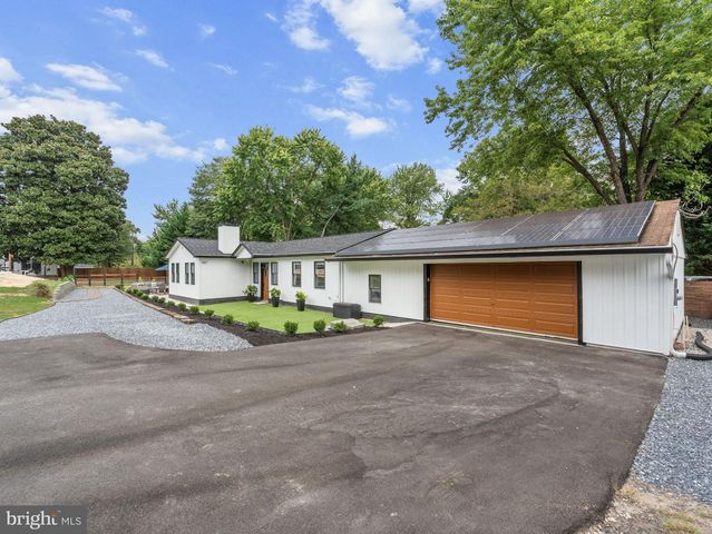 7845 JUNE DR, Pasadena, MD 21122