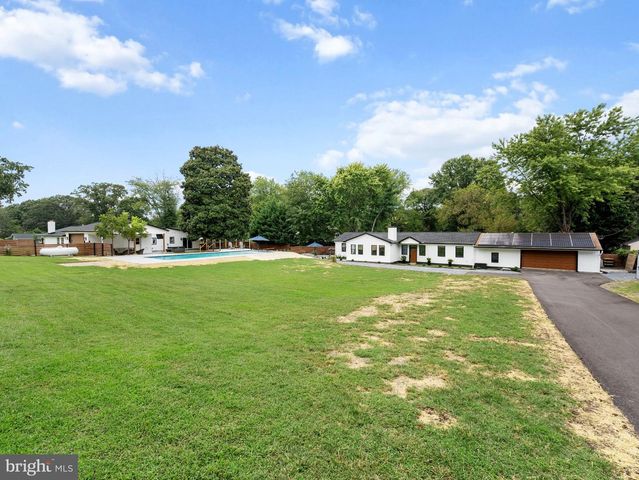 7845 JUNE DR, Pasadena, MD 21122