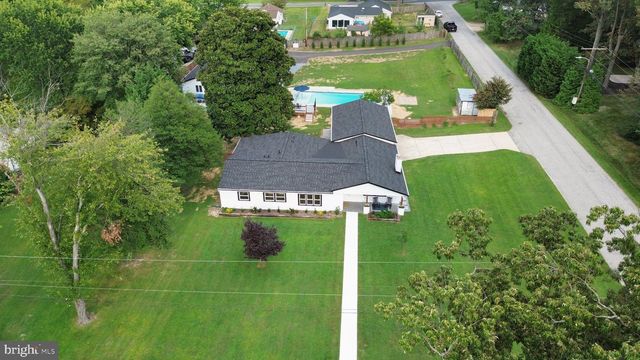 7845 JUNE DR, Pasadena, MD 21122