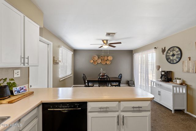 3710 W CARON Street, Phoenix, AZ 85051