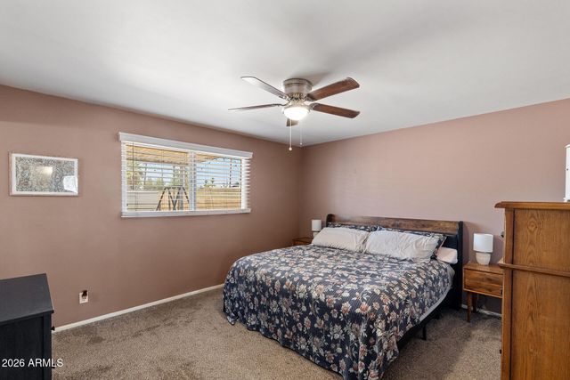 3710 W CARON Street, Phoenix, AZ 85051