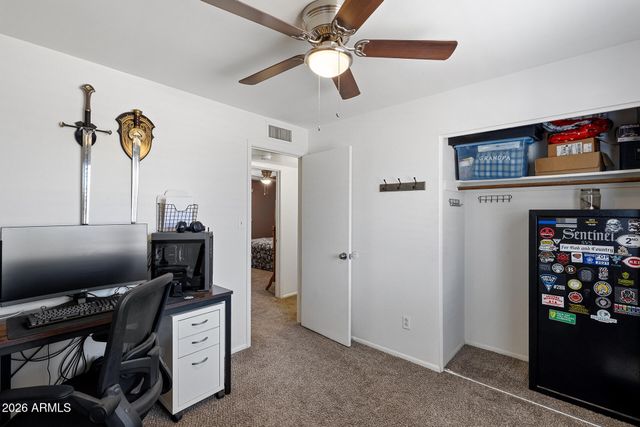 3710 W CARON Street, Phoenix, AZ 85051
