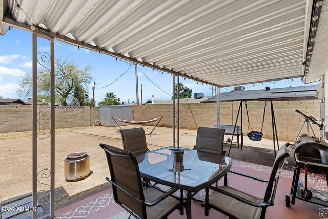 3710 W CARON Street, Phoenix, AZ 85051