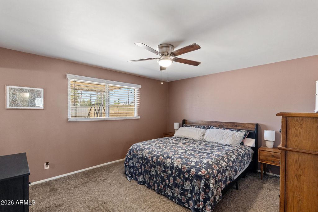 Image 17 of property listing at 3710 W CARON Street, Phoenix, AZ 85051