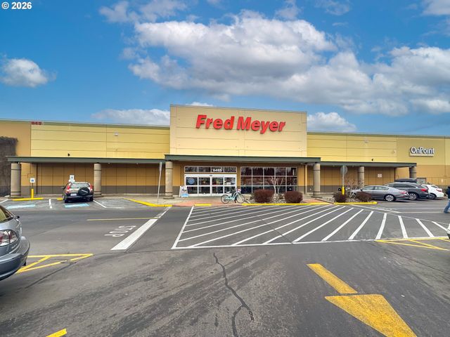 2753 Se NICKLAUS Ct, Hillsboro, OR 97123