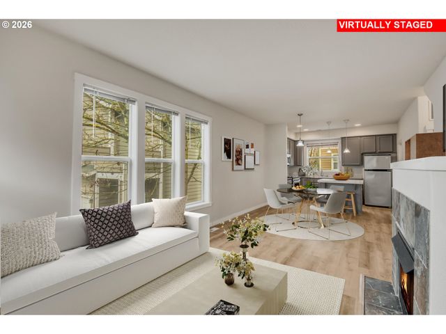 2753 Se NICKLAUS Ct, Hillsboro, OR 97123