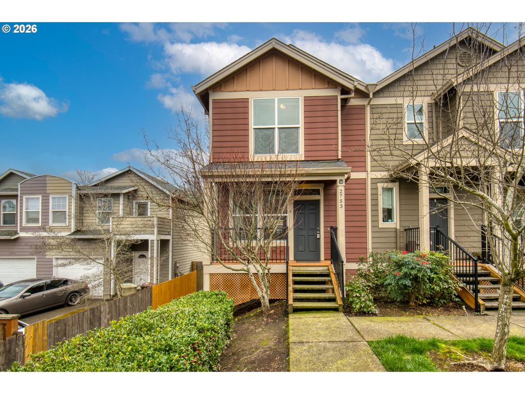 2753 Se NICKLAUS Ct, Hillsboro, OR 97123