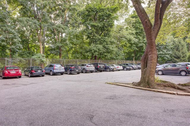 161 Pearsall Drive 3F, Mount Vernon, NY 10552