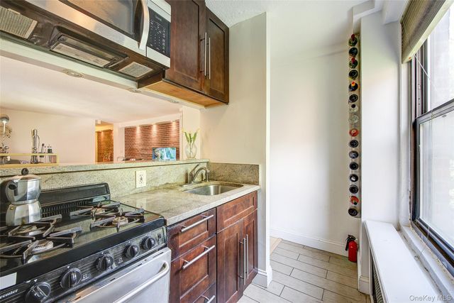 161 Pearsall Drive 3F, Mount Vernon, NY 10552