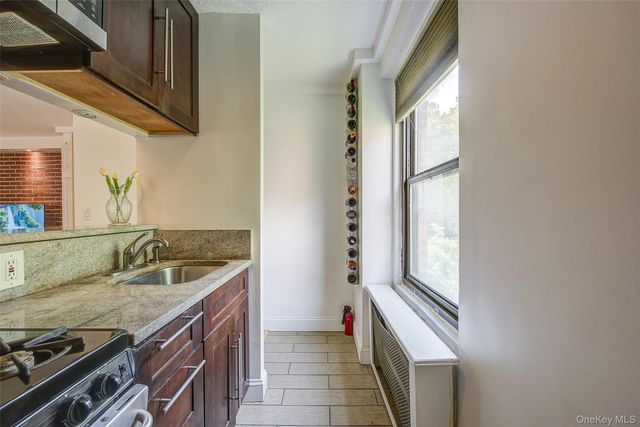 161 Pearsall Drive 3F, Mount Vernon, NY 10552