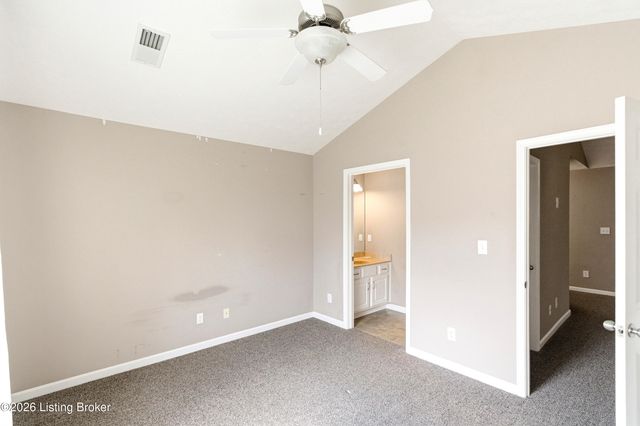 10200 Deer Vista Dr, Louisville, KY 40291