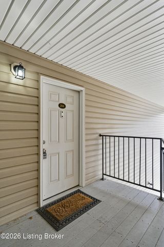 10200 Deer Vista Dr, Louisville, KY 40291