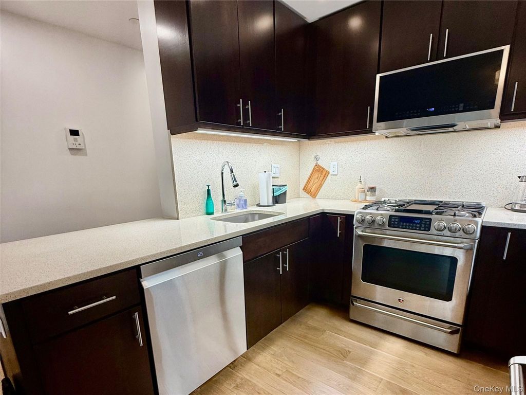 152 E 118th Street 4C, New York (manhattan), NY 10035 — photo 3