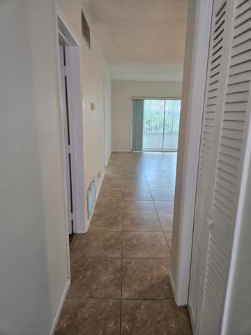 2501 W Golf Boulevard 127, Pompano Beach, FL 33064