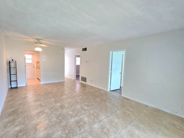 2501 W Golf Boulevard 127, Pompano Beach, FL 33064