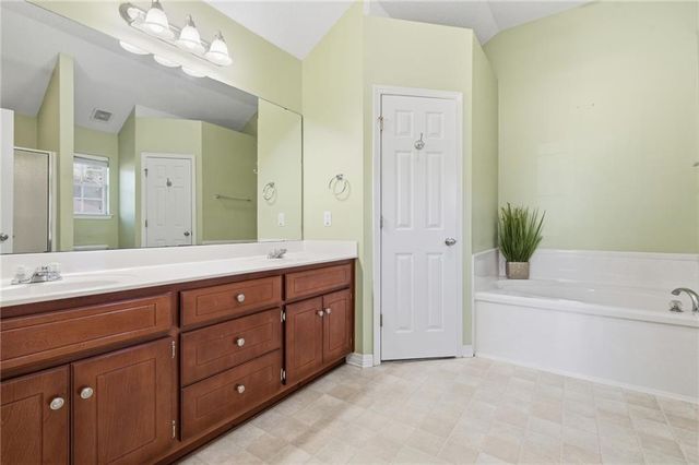 10605 Patrick Avenue, Grand Bay, AL 36541