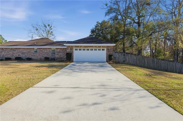 10605 Patrick Avenue, Grand Bay, AL 36541