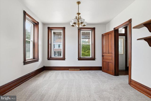 105 S WHITEOAK ST, Kutztown, PA 19530
