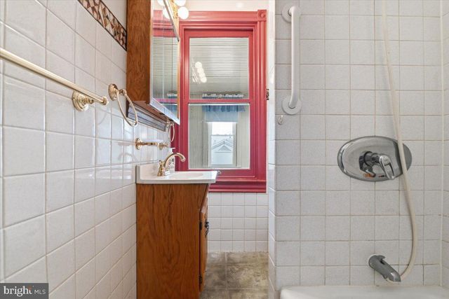 105 S WHITEOAK ST, Kutztown, PA 19530