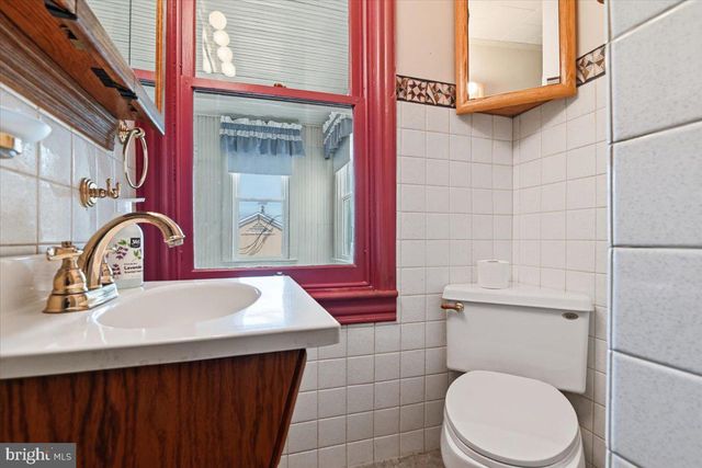 105 S WHITEOAK ST, Kutztown, PA 19530