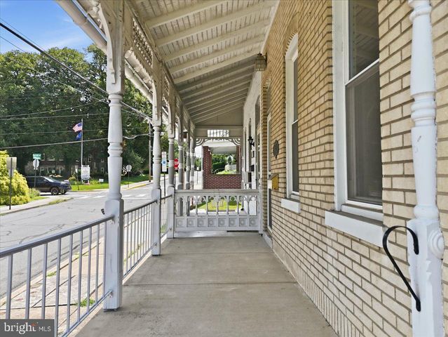 105 S WHITEOAK ST, Kutztown, PA 19530