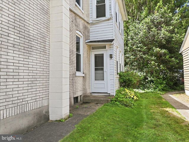 105 S WHITEOAK ST, Kutztown, PA 19530