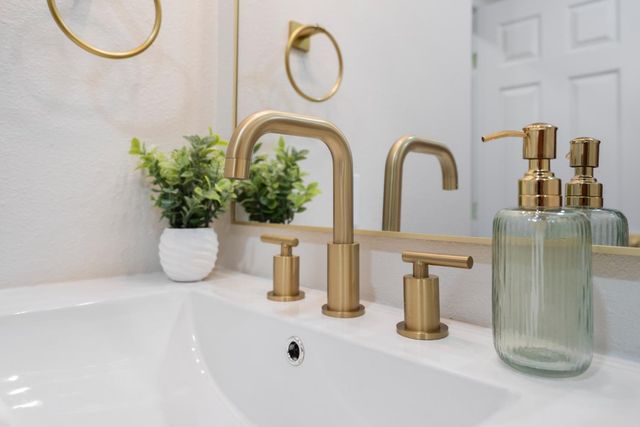 1377 N Harrison, Fresno, CA 93728