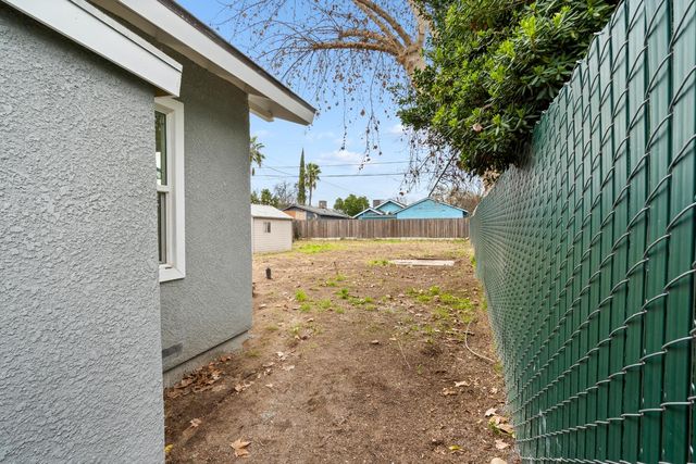 1377 N Harrison, Fresno, CA 93728