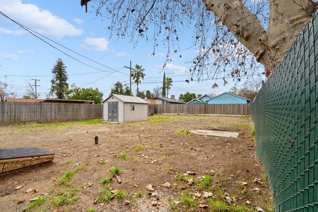 1377 N Harrison, Fresno, CA 93728