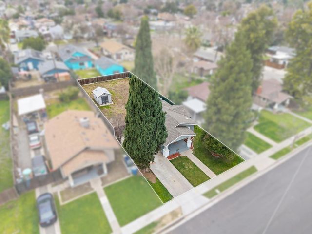 1377 N Harrison, Fresno, CA 93728