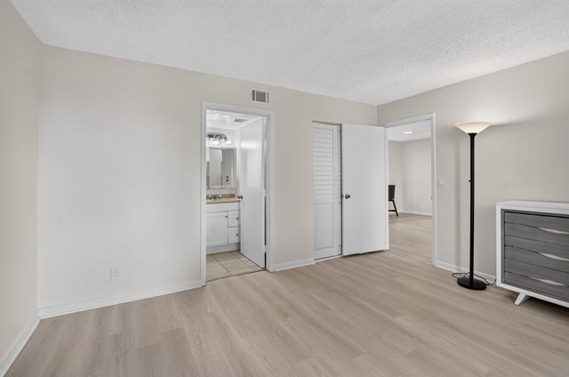 1700 NW 80th Avenue 104, Margate, FL 33063