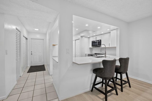 1700 NW 80th Avenue 104, Margate, FL 33063