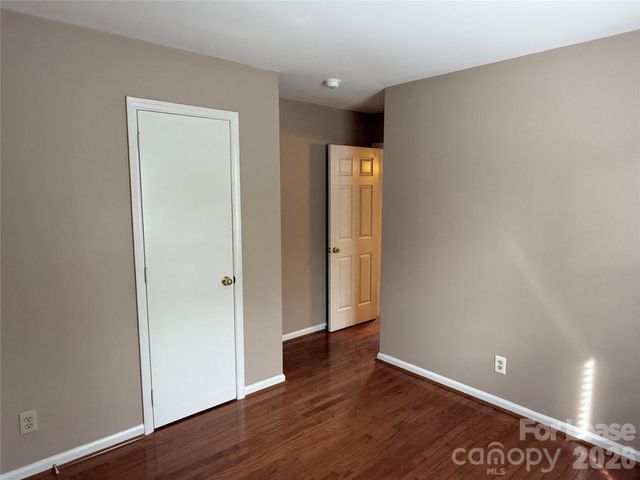 1908 Thurmond Place, Charlotte, NC 28205