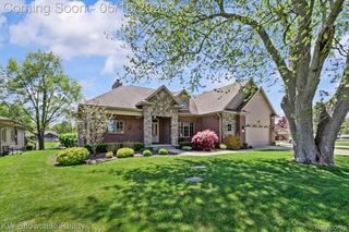 3348 Kingsway Drive, Highland Charter Township, MI 48356