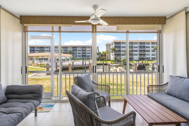 911 Gardenia Drive 154, Delray Beach, FL 33483