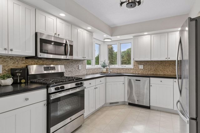 2645 Norcrest Avenue N, Stillwater, MN 55082