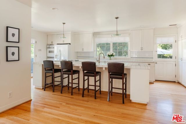 1520 Bonnell Drive, Topanga (los Angeles), CA 90290