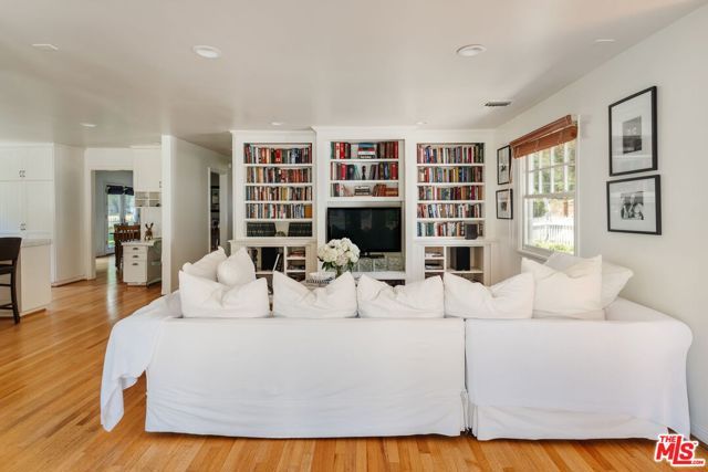 1520 Bonnell Drive, Topanga (los Angeles), CA 90290