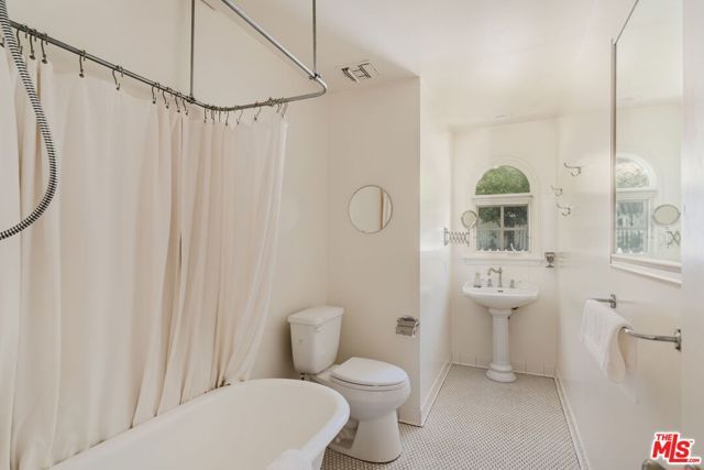 1520 Bonnell Drive, Topanga (los Angeles), CA 90290